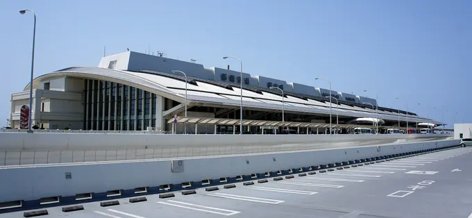 오키나와 Naha Airport의 터미널 빌딩