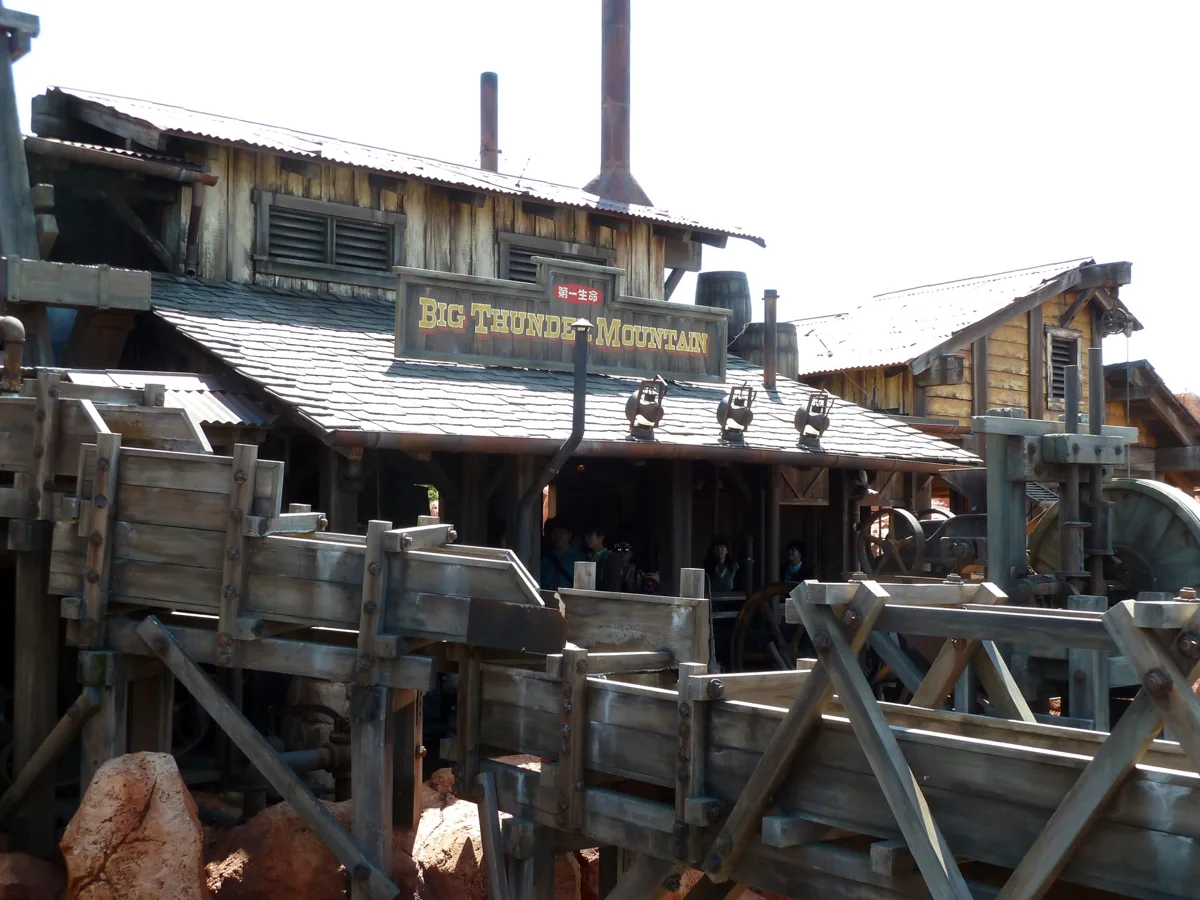 Wooden station building of Big Thunder Mountain