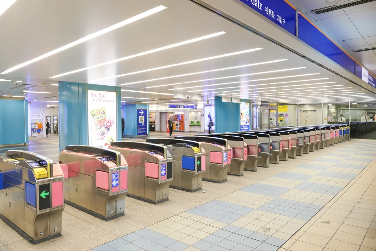 2024年の横浜駅、相鉄の1階改札口