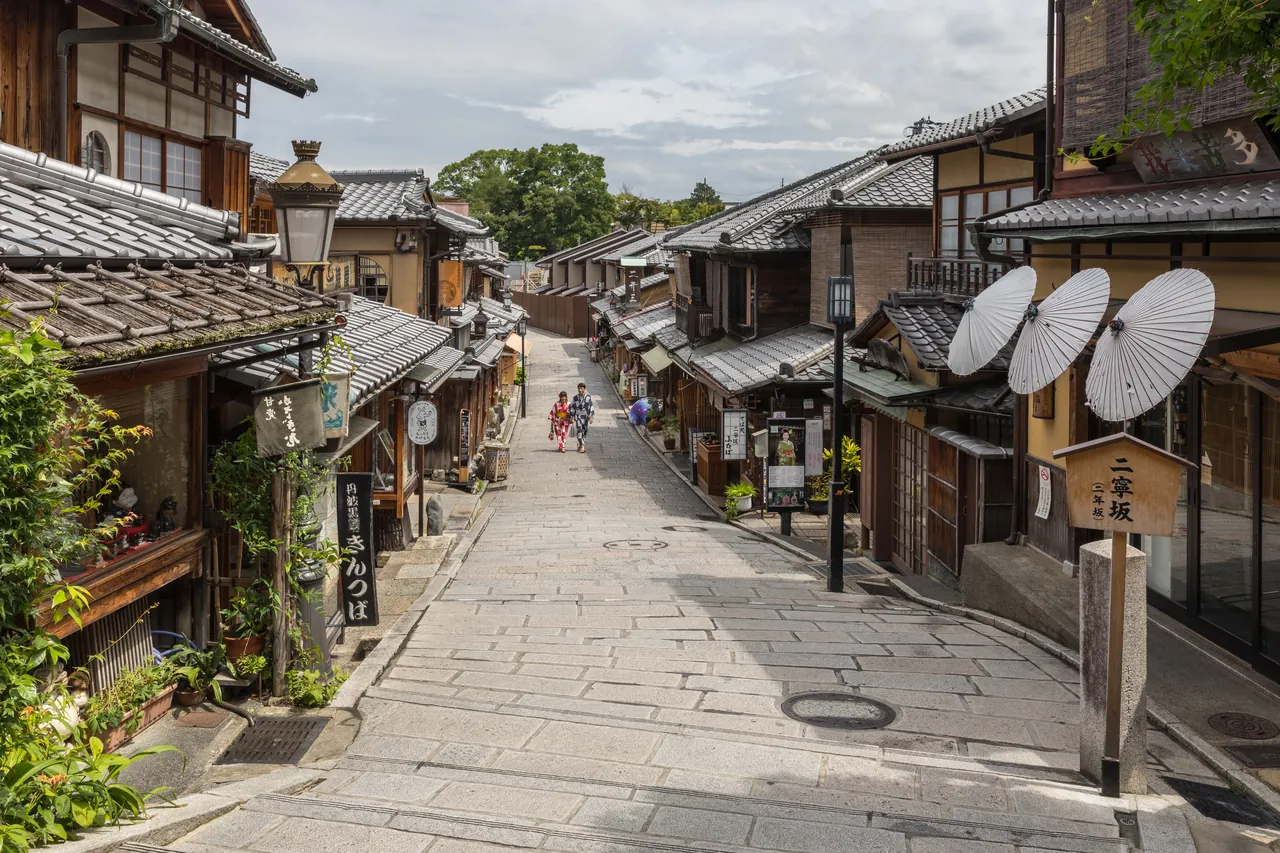 Ninenzaka, a stone-paved lane with old wooden shops in Higashiyama, Kyoto, almost empty